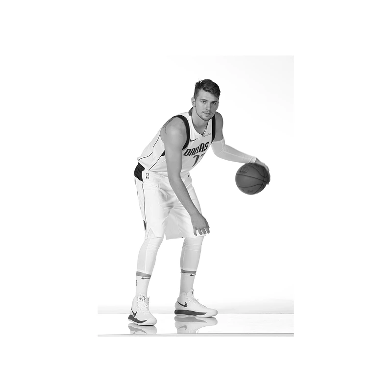 MINI POSTER LUKA DONCIC DALLAS MAVERICKS BW