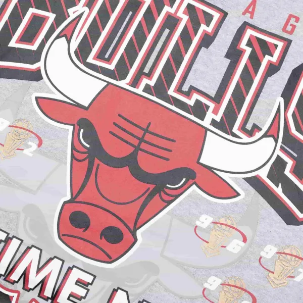 SUDADERA CHICAGO BULLS "ALL OVER PRINT FLEECE CREW" MITCHELL AND NESS