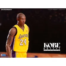 Figura Kobe Bryant Lakers Enterbay lateral