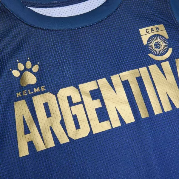 Camiseta selección Argentina baloncesto "40 Años La Liga" azul de Kelme detalle